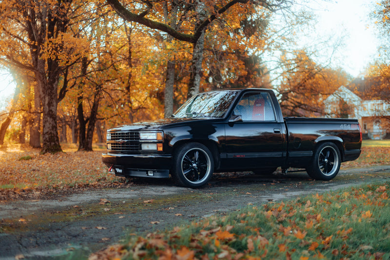 Chevrolet C1500 454 SS front three-quarter view
